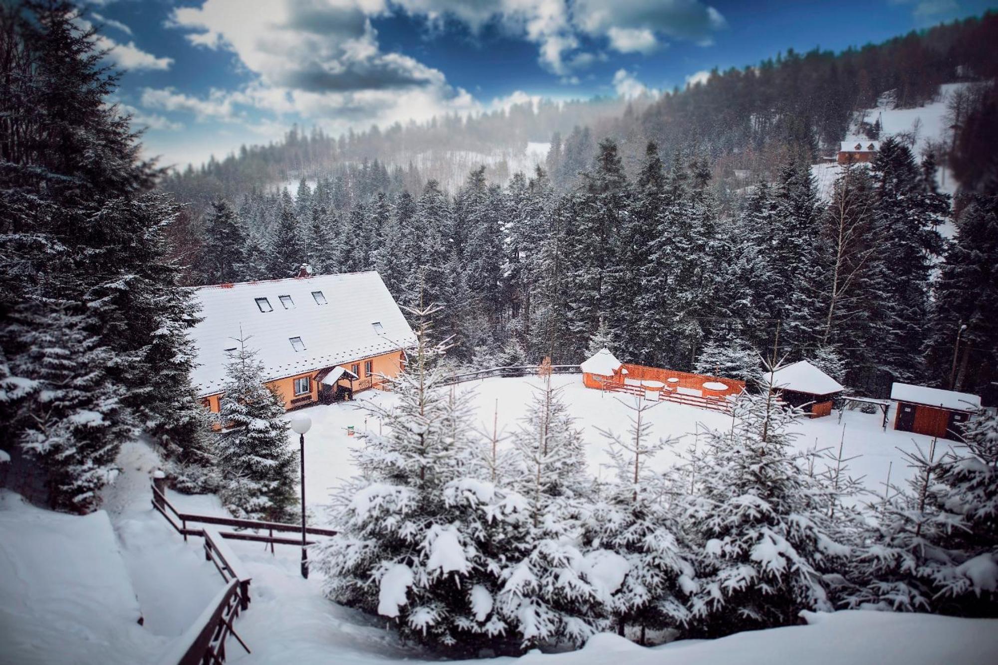 Osrodek Wypoczynkowy Iskra Hotel Piwniczna-Zdroj Ngoại thất bức ảnh
