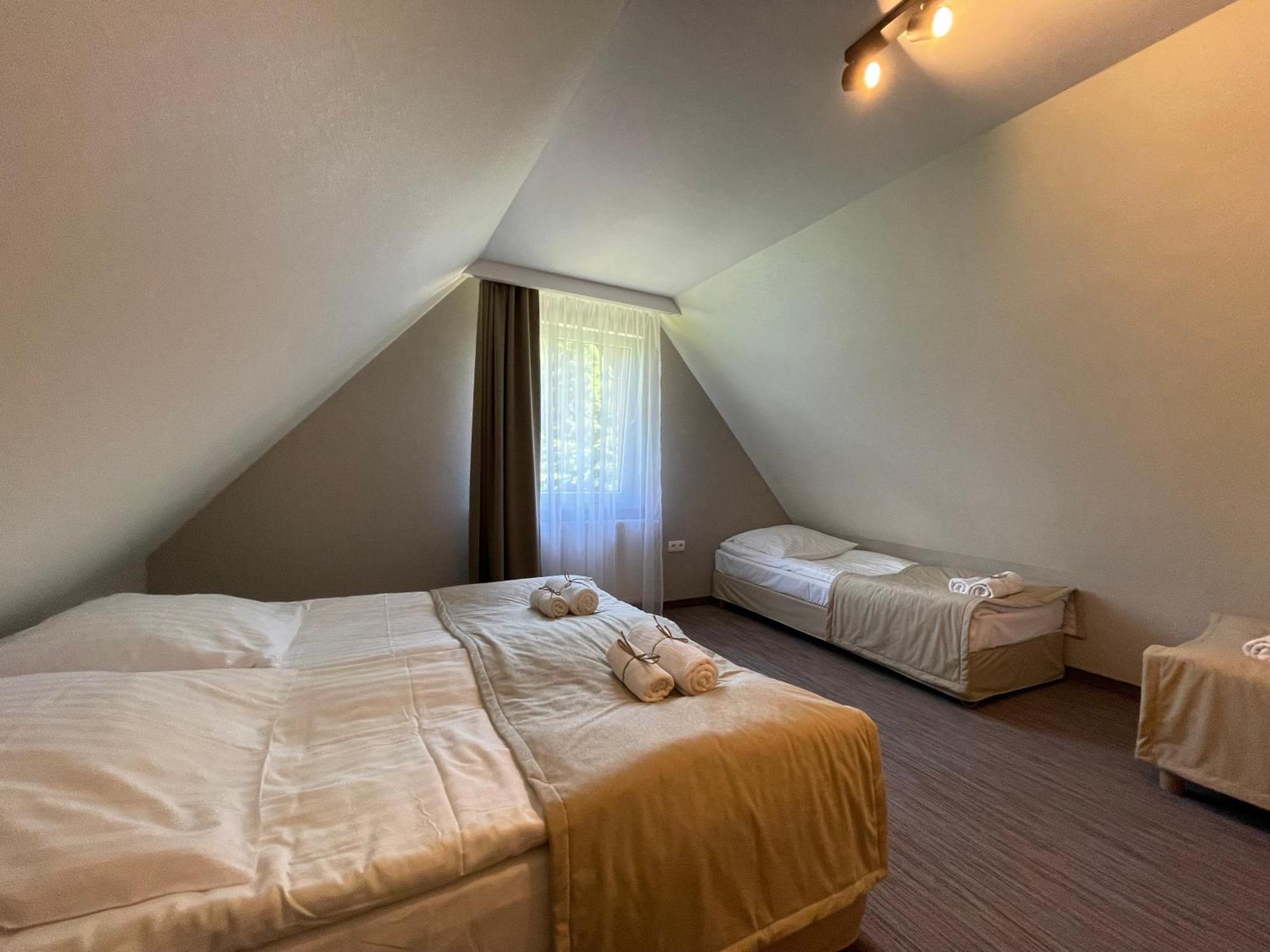 Osrodek Wypoczynkowy Iskra Hotel Piwniczna-Zdroj Phòng bức ảnh