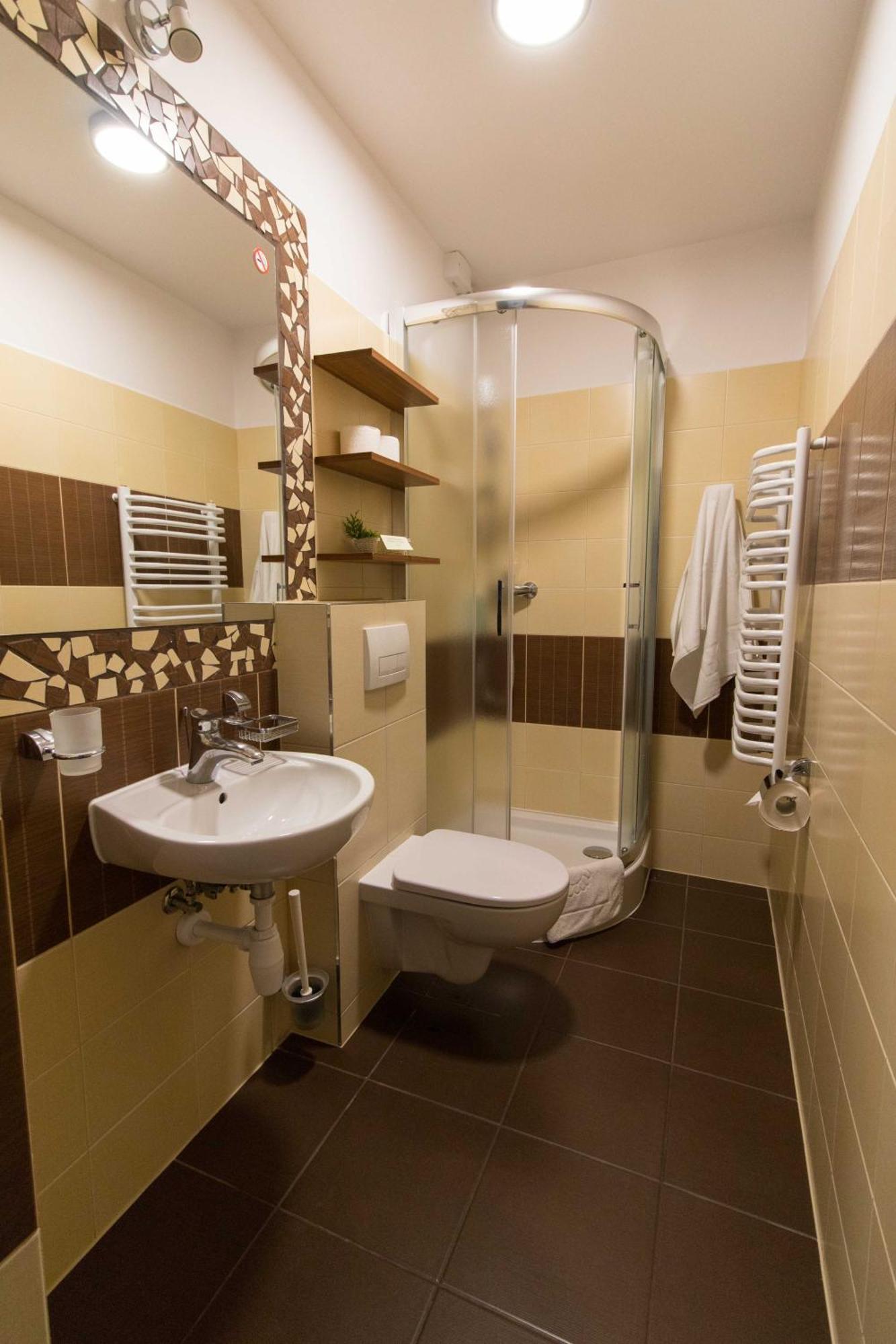 Osrodek Wypoczynkowy Iskra Hotel Piwniczna-Zdroj Phòng bức ảnh