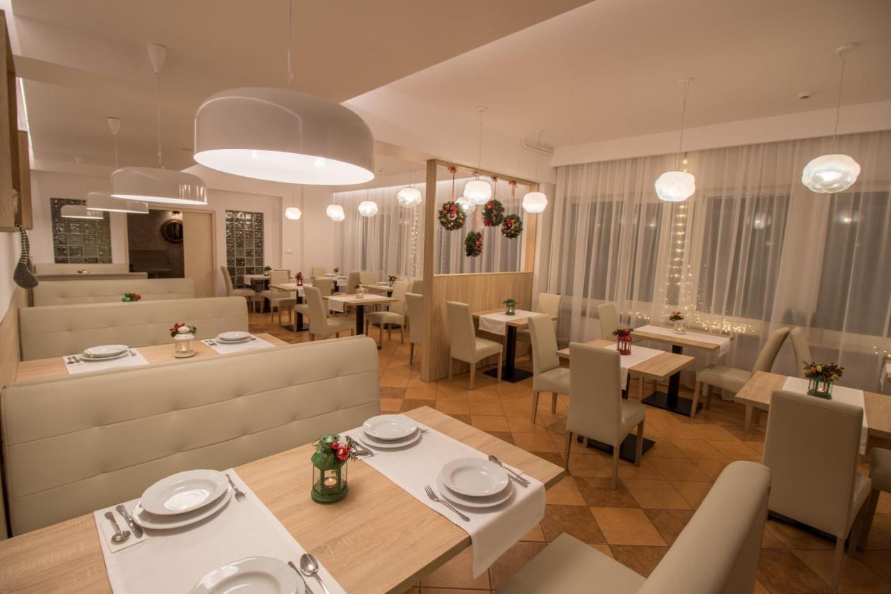 Osrodek Wypoczynkowy Iskra Hotel Piwniczna-Zdroj Ngoại thất bức ảnh